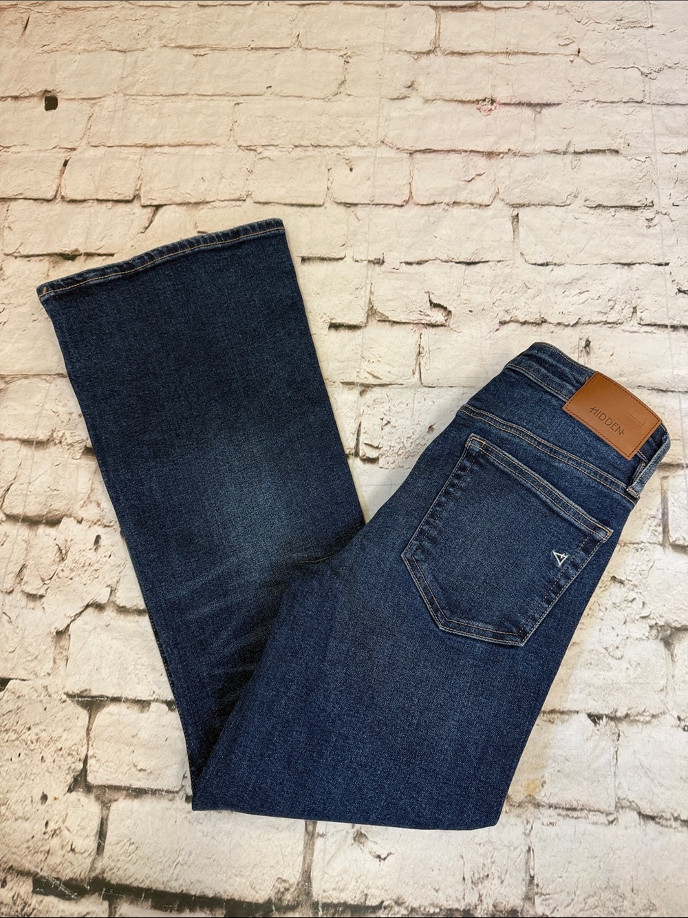 Hidden Jeans Happi Flare Stretch Mid Rise Jeans Size 26 - Picture 9 of 9